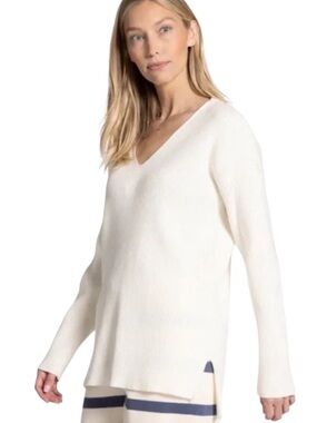 NWT TXS by Thread & Supply V-Neck Shadi Sweater White Large
